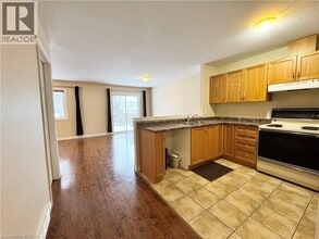 152 Wellington St in Brantford, ON - Building Photo - Building Photo