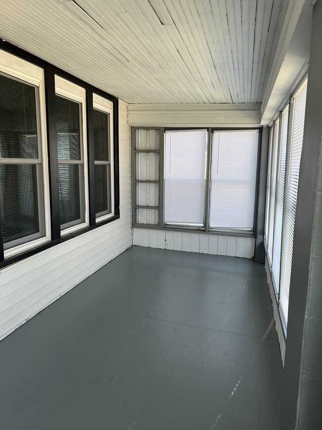 401 W American St in Freeport, IL - Building Photo - Building Photo