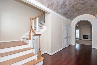 2124 Nantucket Dr in Houston, TX - Building Photo - Building Photo