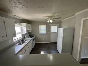 1004 Center St in Lebanon, TN - Building Photo - Building Photo