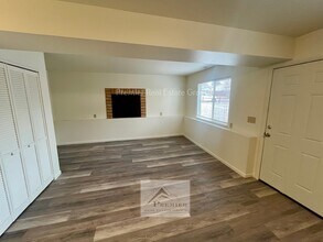 1013 Western Dr in Colorado Springs, CO - Building Photo - Building Photo