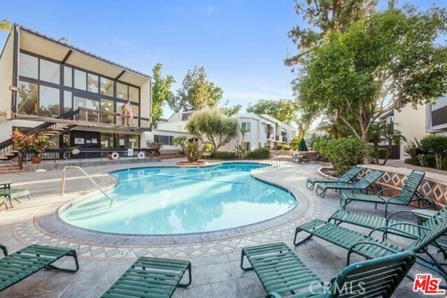 property at 18645 Hatteras St