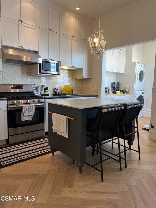 property at 868 Union St