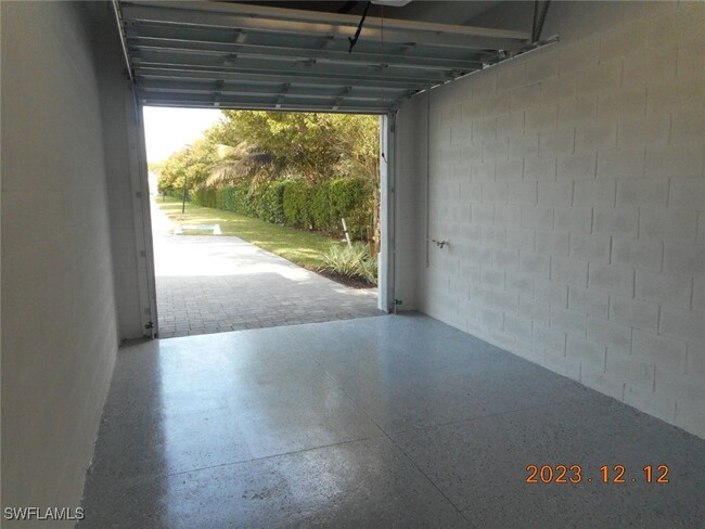 2640 Seychelles Cir in Naples, FL - Building Photo - Building Photo