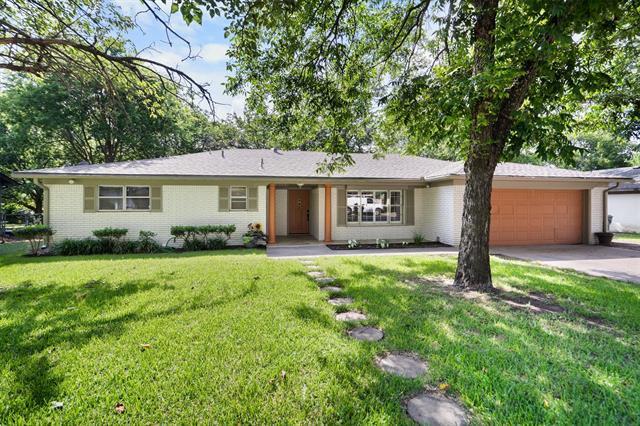 3114 Burgandy Dr in Sherman, TX - Building Photo