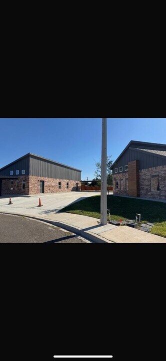 1007 Hidden Hills St, Unit Apt #1 in Mission, TX - Building Photo