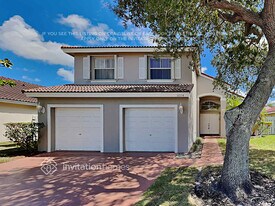 16554 NW 10th St in Pembroke Pines, FL - Building Photo