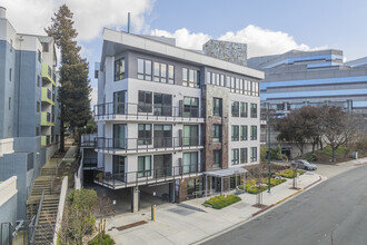 Riviera Condominiums in Walnut Creek, CA - Foto de edificio - Primary Photo