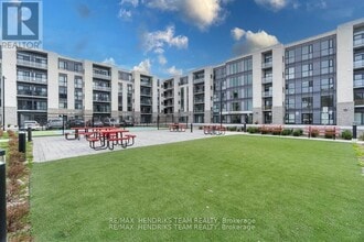 50 Herrick Ave in St Catharines, ON - Building Photo - Building Photo