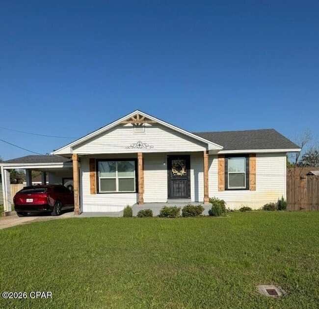 property at 1808 Chestnut Ave