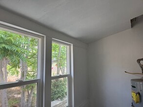 10324 Hillhaven Ave in Tujunga, CA - Building Photo - Building Photo