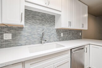 623 E Jeffrey Ave in Phoenix, AZ - Building Photo - Building Photo
