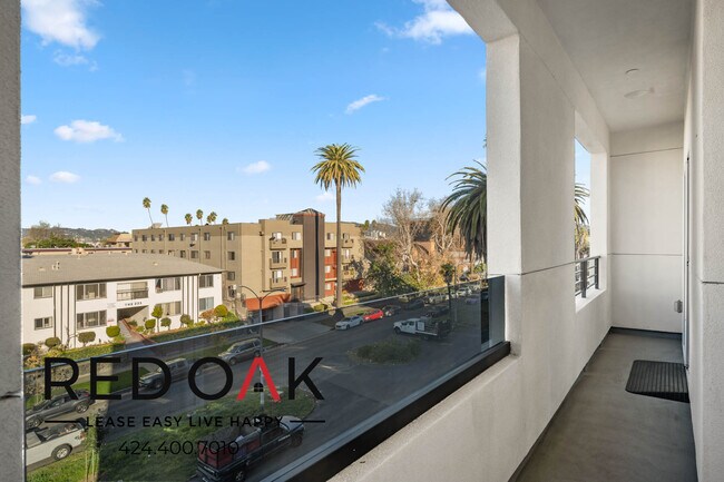 218 S Occidental Blvd in Los Angeles, CA - Building Photo - Building Photo