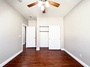 9065 Picket Fence Ave in Las Vegas, NV - Building Photo - Building Photo