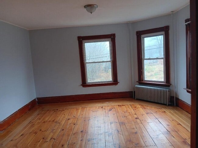 76 Osgood St in Gardner, MA - Building Photo - Building Photo
