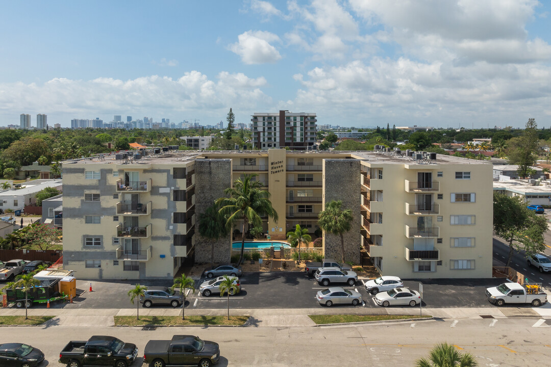 Winter Haven Towers in Hollywood, FL - Foto de edificio