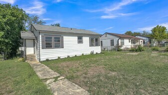 1137 Jennings Ave in San Antonio, TX - Building Photo