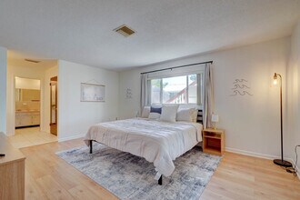 107 Jamaica Dr in Cocoa Beach, FL - Building Photo - Building Photo