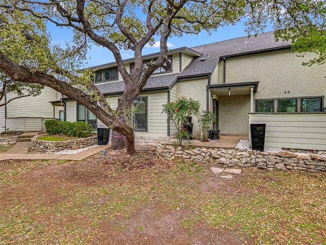 property at 44 Casa Verde St