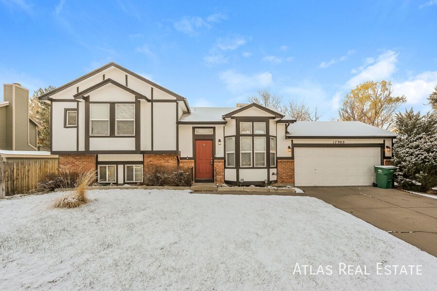 17980 E Jarvis Pl in Aurora, CO - Foto de edificio