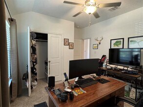 2005 Long Shadow Ln in Georgetown, TX - Building Photo - Building Photo