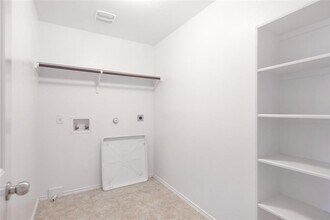 10205 Gertrudis Lp in Austin, TX - Building Photo - Building Photo