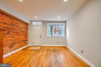 1218 S Clinton St in Baltimore, MD - Building Photo - Building Photo