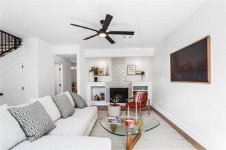 1210 Cleburne Ave NE in Atlanta, GA - Building Photo - Building Photo