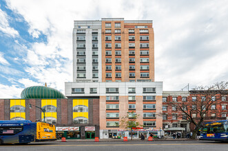 Graceline Court in New York, NY - Foto de edificio - Primary Photo