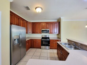 1575 Paul Russell Rd in Tallahassee, FL - Building Photo - Building Photo