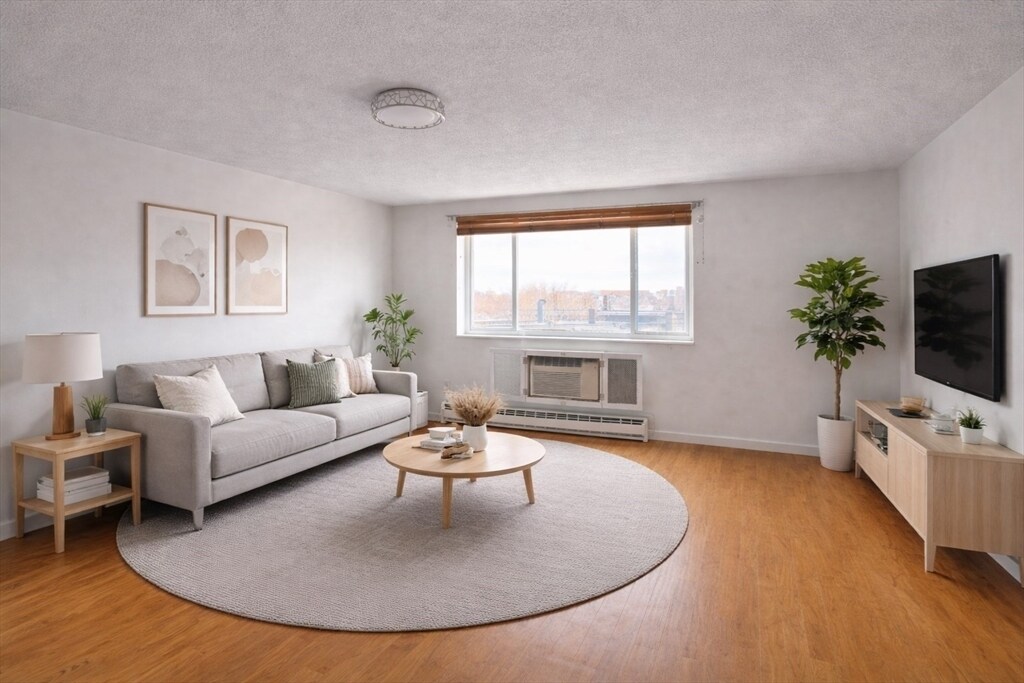 94 Beacon St in Somerville, MA - Building Photo