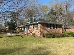 619 Grove Pkwy SE in Marietta, GA - Building Photo - Building Photo