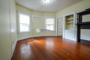 88 Gardena St in Boston, MA - Building Photo