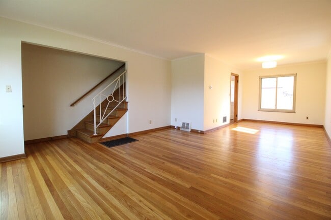 2030 Harwitch Rd in Columbus, OH - Foto de edificio - Building Photo