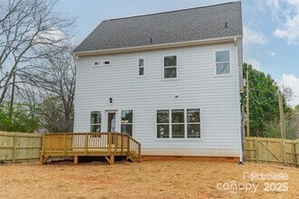 576 Reid St in Belmont, NC - Building Photo - Building Photo