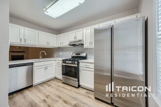 409 Water Oak Way SW in Marietta, GA - Building Photo - Building Photo