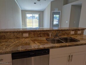 2807 SW 8th Pl in Cape Coral, FL - Building Photo - Building Photo