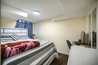 14 Moray Pl in Toronto, ON - Building Photo - Building Photo