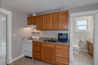 3527 Rockefeller Ave in Everett, WA - Building Photo - Building Photo