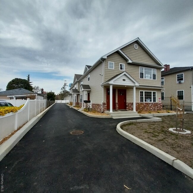 property at 343 Jackson St