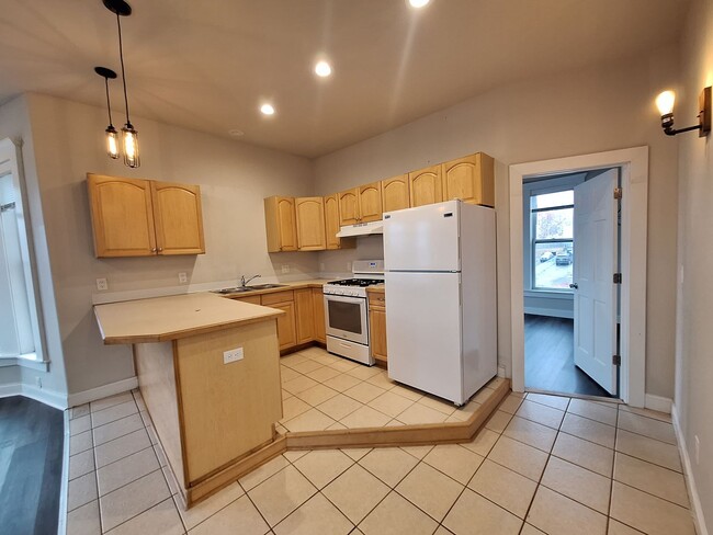 1632 London Rd in Duluth, MN - Building Photo - Building Photo