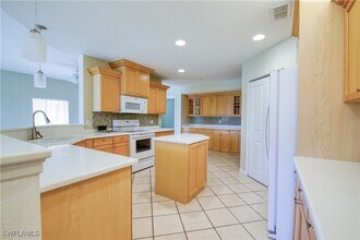 8509 Via Garibaldi Cir in Estero, FL - Building Photo - Building Photo