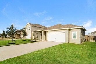 141 Rubrum Rd in Niederwald, TX - Building Photo - Building Photo