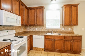 13858 Ellsworth Ln in Fishers, IN - Building Photo - Building Photo