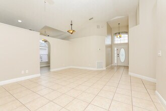 2714 Cahill Way in Lake Mary, FL - Foto de edificio - Building Photo