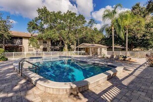 5647 Summerside Ln in Sarasota, FL - Building Photo