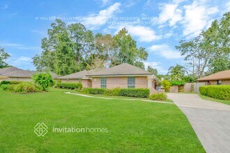 2241 Staggerbush Dr in Jacksonville, FL - Foto de edificio - Building Photo