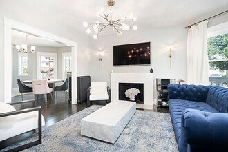 74 Evans St in Medford, MA - Building Photo - Building Photo
