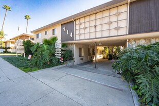 Villa Nido in Monrovia, CA - Building Photo