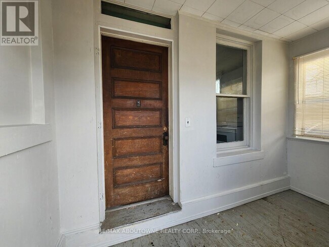 177 Chatham St in Brantford, ON - Building Photo - Building Photo